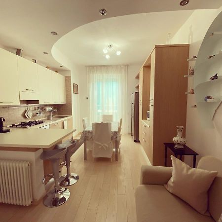 La Casa Di Mila Apartment Специя Екстериор снимка
